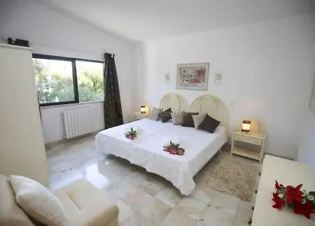 Casa Carioca Willa Benagil